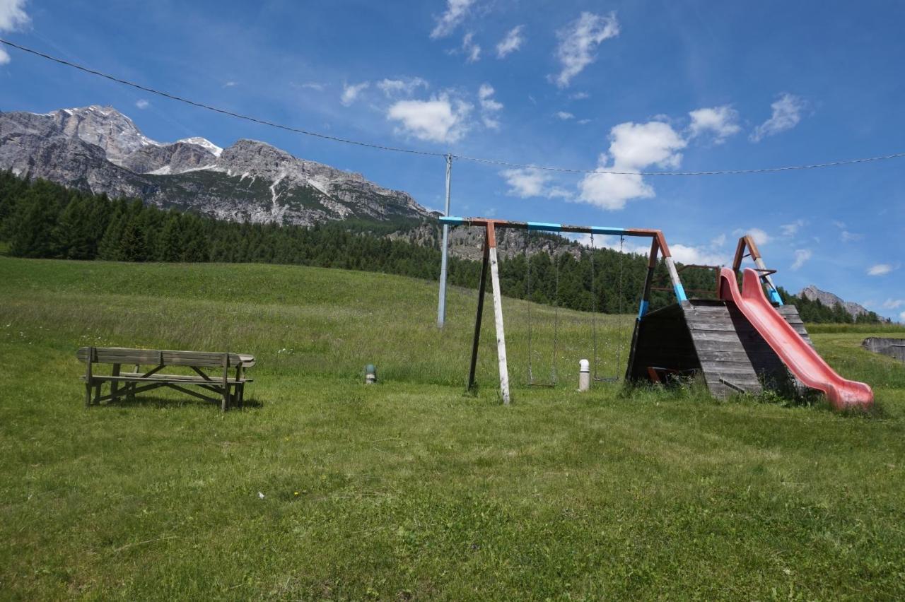 Cadin Apartment Cortina dʼAmpezzo Exterior foto